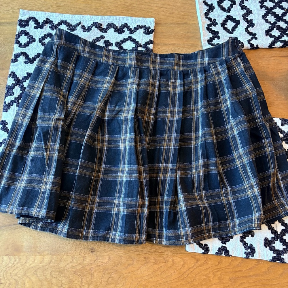 SHEIN unlined Plaid Pleated Skirt Womens size 1XL